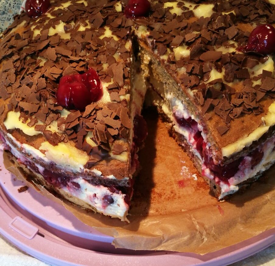 Toll für Ostern: Eierlikör-Kirsch-Torte - favorite home